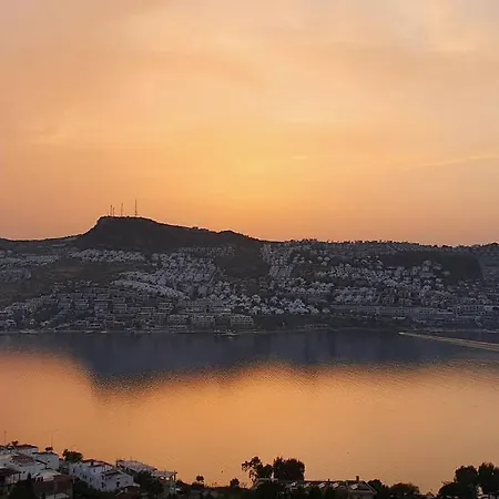 Magnificent View With Private Pool & Piano, 3 Bedroom Villa, Min 4 Nigths Gündoğan