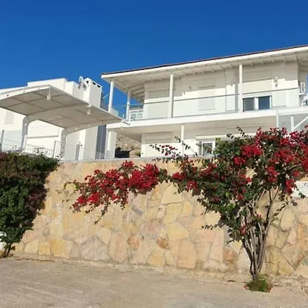Magnificent View With Private Pool & Piano, 3 Bedroom Villa, Min 4 Nigths Villa