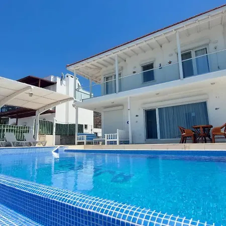 Magnificent View With Private Pool & Piano, 3 Bedroom Villa, Min 4 Nigths Villa *