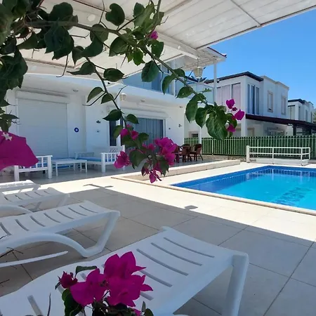 Magnificent View With Private Pool & Piano, 3 Bedroom Villa, Min 4 Nigths Villa